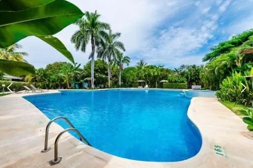 Couples Tropical Getaway With Pool, Playa Сasa de vacaciones *